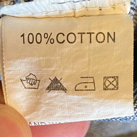 Velzera Embroidered Floral Distressed Denim Jean Jacket Size L - NWT - Picture 15 of 16